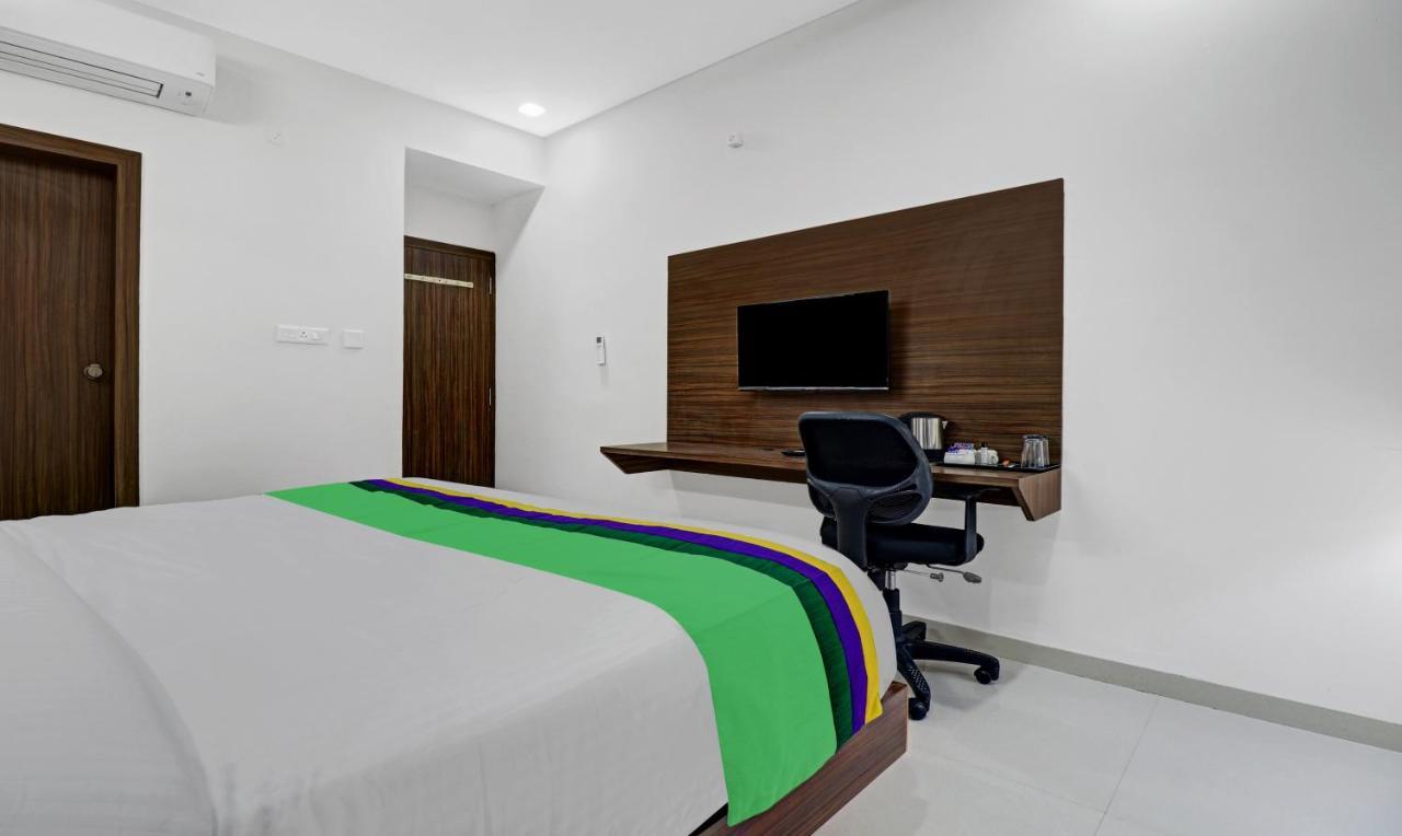 Treebo Raga Hotel Visakhapatnam Eksteriør billede